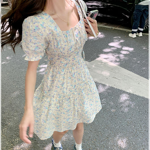 【169元任选2件】最后一波现货！方领碎花泡泡袖连衣裙女 夏季绑带设计收腰短裙 商品图4