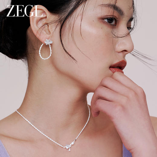 ZEGL设计师满天星系列锆石耳环女小众设计感高级耳钉甜美风耳饰品 商品图3