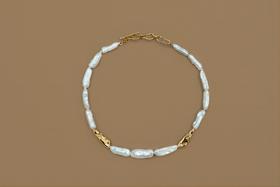 Pacharee-Birch pearl necklace