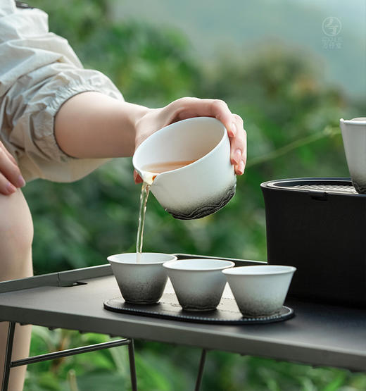 【家杂特推】万仟堂  山水之间·易泡壶 商品图4