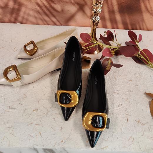 westory2023秋季新款金属饰扣细低跟尖头牛皮舒适女单鞋73531 商品图5