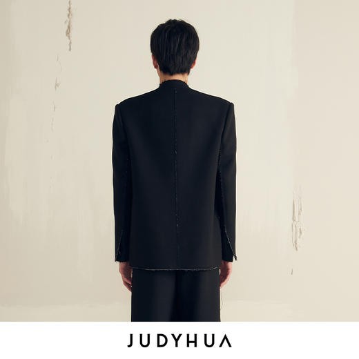 JUDYHUA 极简V领毛边西装 商品图2