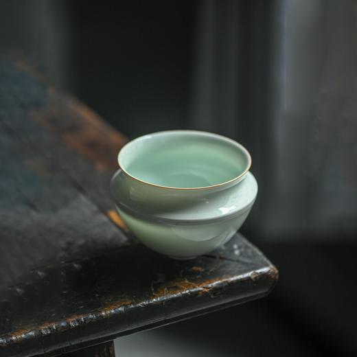 抱翁堂 景德镇 青白釉仿宋折肩水钵  陶瓷建水家用茶洗水洗茶水盂 商品图0