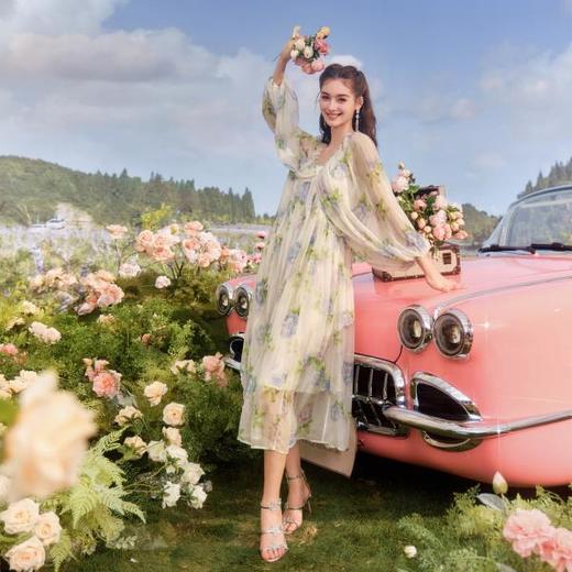 BeQueenStory【空中花园】轻奢碎花桑蚕丝连衣裙修身短款上衣女 商品图0