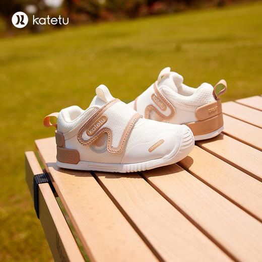 卡特兔宝宝学步鞋一段2023秋季新款透气软底防滑婴幼儿包头机能鞋 商品图3