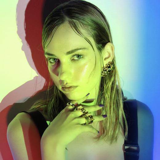 北京仓｜Acchitto-AMAME- 经典黑 密语 爱我 水晶 耳环［意大利设计师］ 商品图3