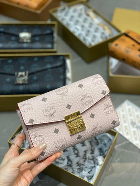 顶级原单Mcm链条包 〰️
19cm 全套包装 ☑️