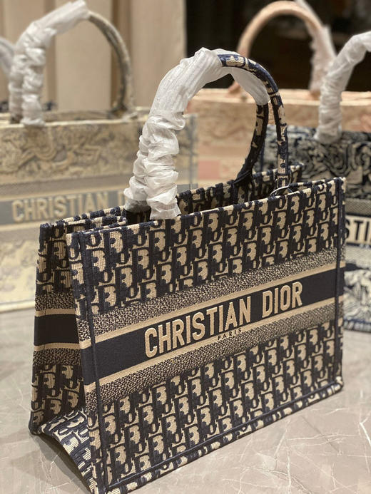 𝟔.𝟏𝟖大促秒杀 ‼️
🉐️358包邮 36cm 商品图1