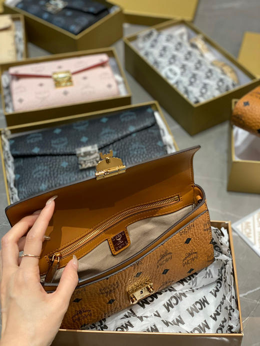 顶级原单Mcm链条包 〰️
24cm 全套包装 ☑️ 商品图4