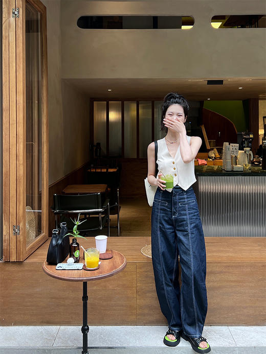 Self WhoOL风冰凉感短款收腰显瘦小众特殊面料米贝色无袖马夹女 商品图1