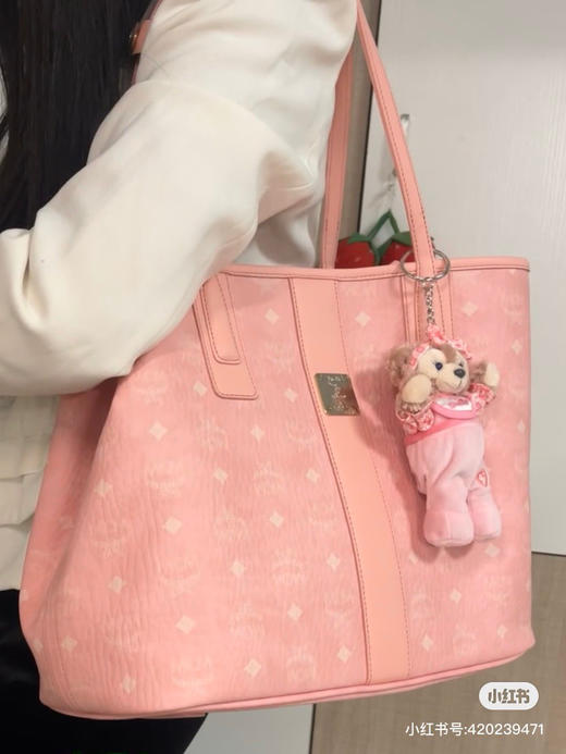 Mc首发最新中号购物袋
顶级原单 花瓣粉 商品图1