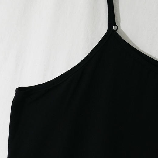 VIVIAN LIU R2333001夏女装新款高级可调节肩带宽松打底背心 商品图3