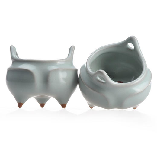 800问鼎汝窑双耳香炉 商品图3