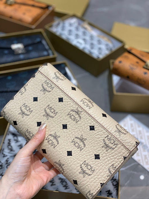 顶级原单Mcm链条包 〰️
24cm 全套包装 ☑️ 商品图4