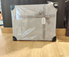 QT-简约灰长方礼盒