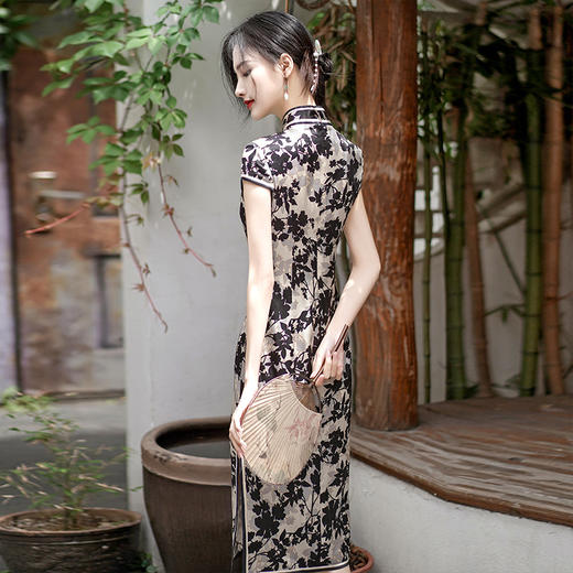 日常优雅，中长日常优雅年轻款复古改良真丝旗袍WXG-D345 商品图4