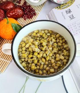 大雪团绿豆——不用浸泡也能煮的出沙，高蛋白、低脂肪、高膳食纤维的好食材，最接地气的“消暑”神器！
