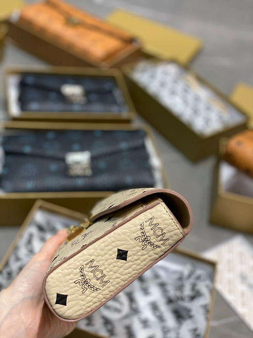 顶级原单Mcm链条包 〰️
24cm 全套包装 ☑️ 商品图3