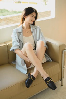 立体有型，能藏得住任意脚型，谁穿谁显瘦