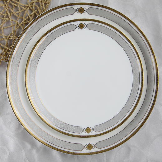 【餐具清仓特惠4折，仅1套，无货退款】凡瑞斯中式轻奢简约家用多人用碗碟盘子送礼骨瓷餐具组合套装 福星高照  商品图4