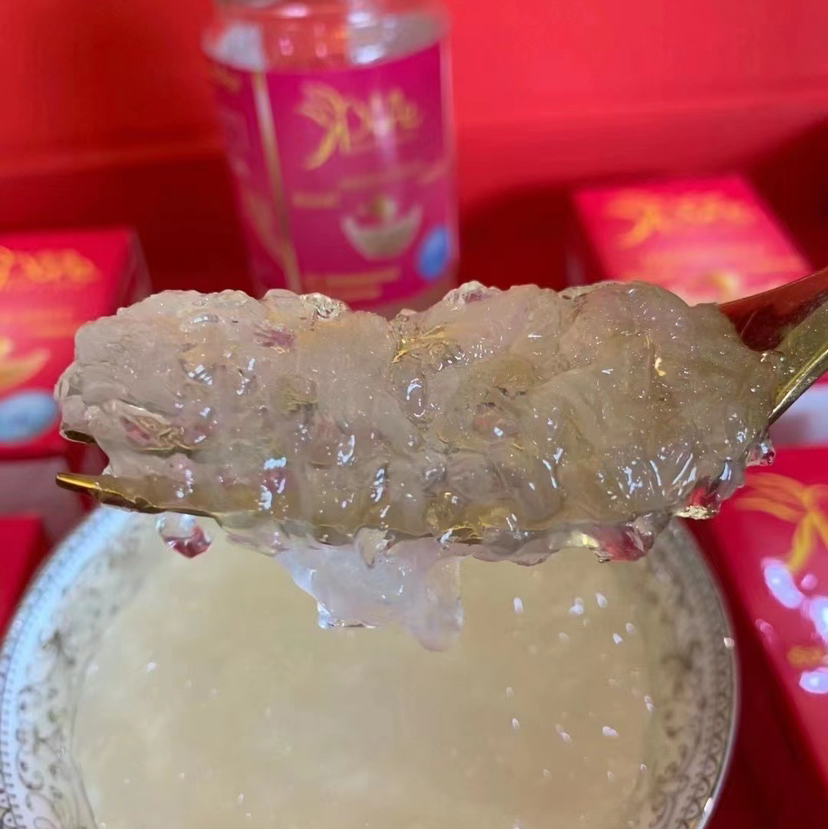 【泰国原装进口BASSBON即食木糖醇燕窝】某东580，如果你送的人经常吃燕窝，很懂，那你绝对首选泰兰蒂斯，里面真真正正大燕条炖的燕窝，除了水就是燕窝。 吃的东西，骗不了人，回馈朋友