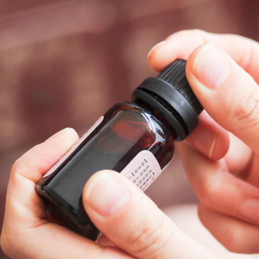 植物精华紫草油 | 植物萃取保湿补水呵护肌肤. 商品图5