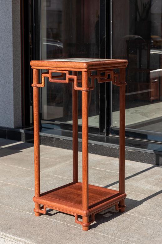 红桥红  家具严选  缅甸花梨（大果紫檀）【石面 90颐和园圆腿 花架】 商品图1