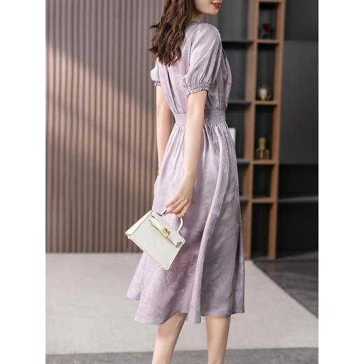 YX【定制15天】高级感气质减龄V领真丝连衣裙女2024夏季新款收腰桑蚕丝长裙 商品图0