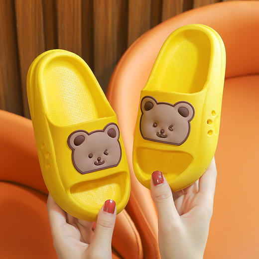 【萌趣卡通！创意小熊儿童一字拖鞋】扇形鞋头防滑耐磨，透气轻便日常百搭，贴肤盆底贴柔软舒适鞋底，久穿不累脚，可爱厚底软底中小童幼儿园小孩凉拖夏粉丝专属 商品图2