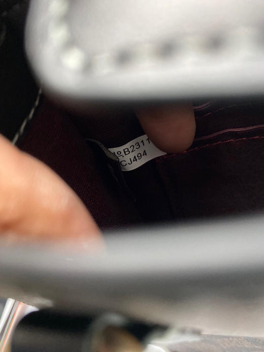 夏季特惠💰430 蔻驰新品 C家CJ494老花 Ck170奶茶色 CJ501绿色橘色（宽肩带）North South系列经典老花琴谱包百搭迷你手提包单肩斜挎包 商品图7