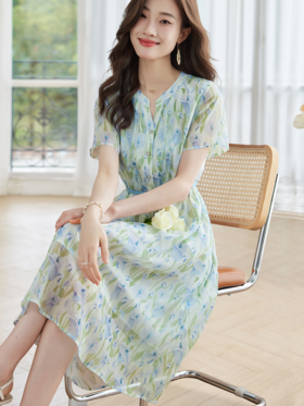 【专属特价】熙世界浪漫清新油画感碎花连衣裙女夏季新款温柔风小个子花色裙子