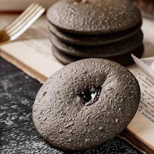 五黑粗粮饼干 办公室休闲零食黑肚脐饼代餐健康黑芝麻五谷杂粮 商品图0