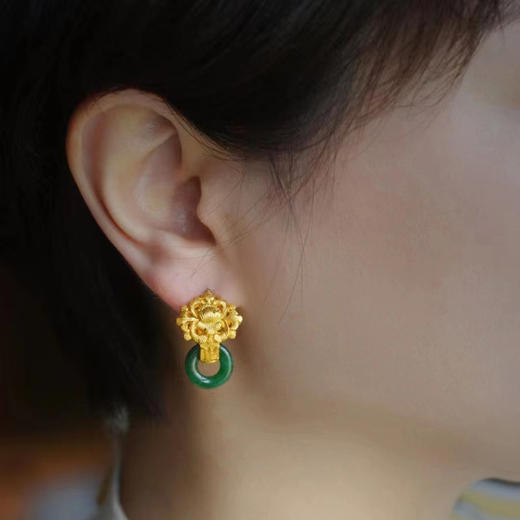 龢盒原创 仿古手工錾刻宝相花团寿纹翡翠足金耳坠 商品图6