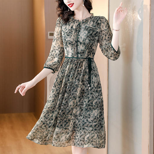 DD-印花连衣裙女2023夏季新款时尚洋气圆领优雅减龄系带显瘦中长裙潮 商品图0