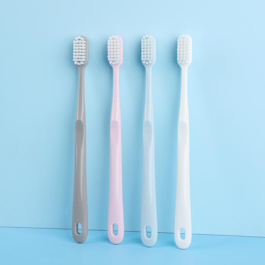 捡漏/29.9【牙刷3盒12支！再送透明可爱情侣簌口杯2个！】柔软如马卡龙，轻柔呵护你的牙齿；修洁四支装情侣牙刷，全家共用省心省钱；超大版大挂孔，美观实用又方便；刷牙不再枯燥单调，让你爱上每一个早晨！ 商品图4