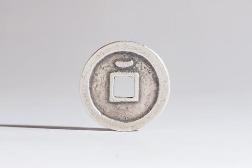 矩德泉坊 纯银手作  顺天元宝背上月（3.6厘米版）671 商品图1