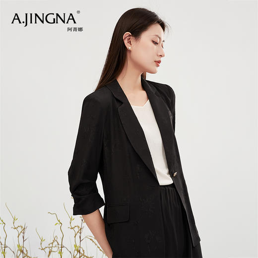 【商场同款】阿菁娜经典时尚黑色西装外套A28X208012 商品图3
