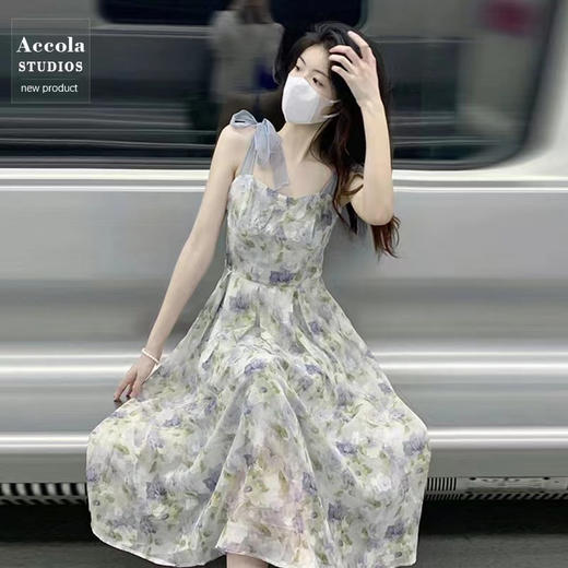【法式设计感吊带连衣裙夏季新款】收腰超仙长裙子小个子印花裙初恋，柔美花卉图案及优雅收腰设计，散发出初恋的浪漫气息，为你夏日造型加分 商品图1