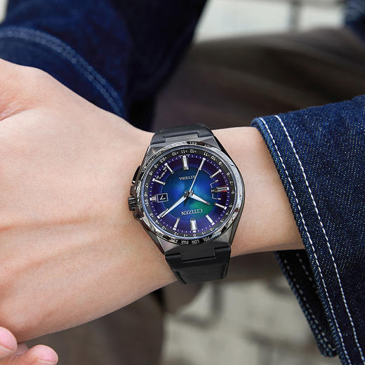 西铁城/CITIZEN蓝色海洋系列ATTESA系列舒博钛海蓝盘商务电波皮带男士手表CB0215-18L 商品图10