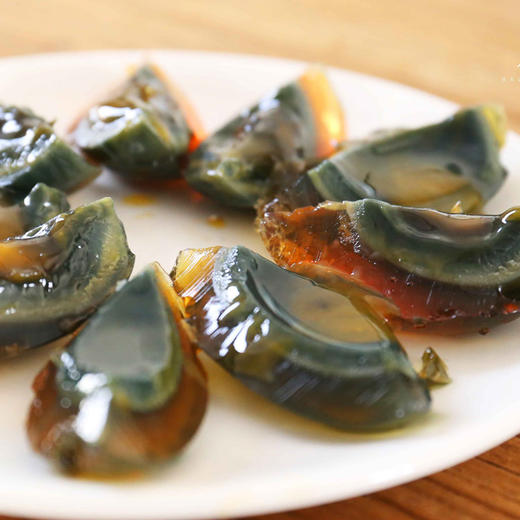 【溏心松花蛋】家庭凉拌菜少不了，传统方法腌制，不含铅，溏心香软，口感爽滑Q弹 商品图0