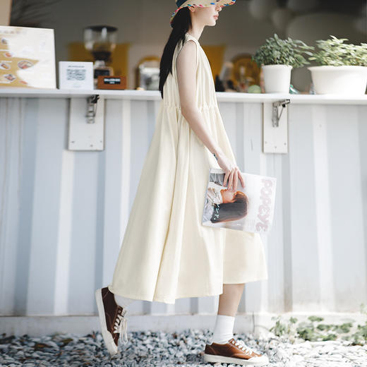 马登女装 美式休闲无袖纯色连衣裙夏季少女感海边度假小众设计长 商品图1