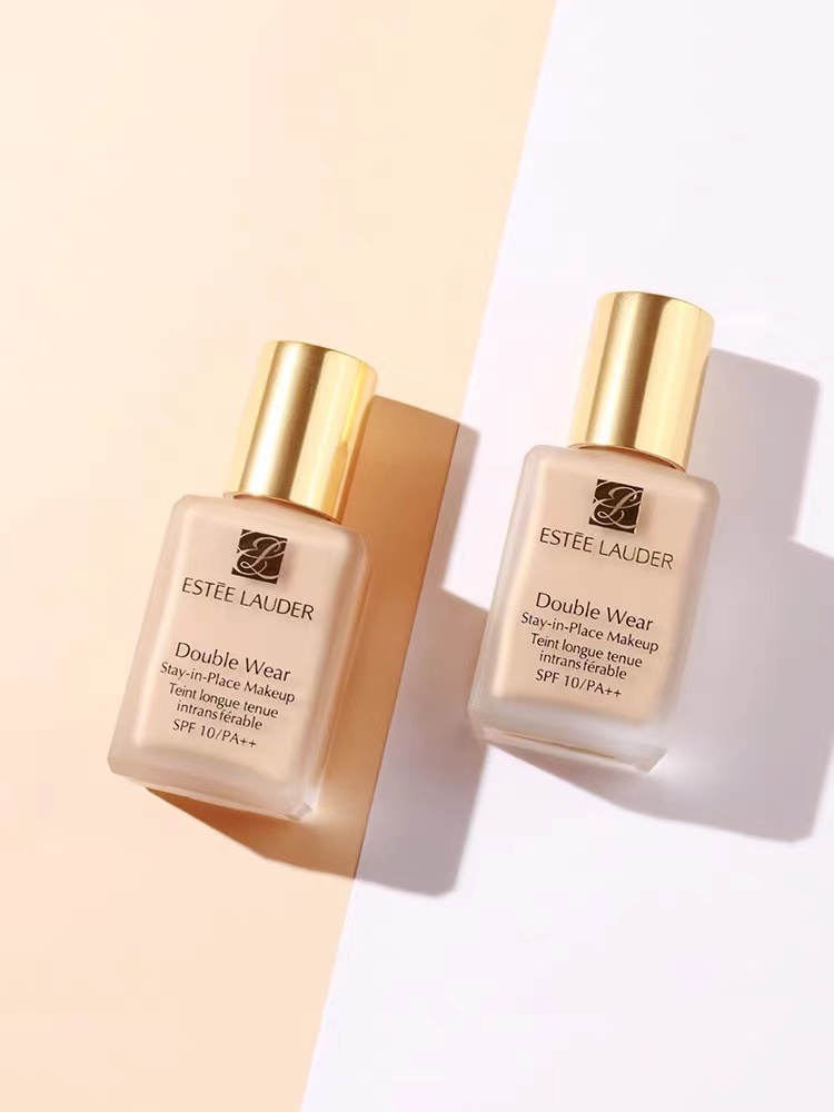 雅诗兰黛DW粉底液