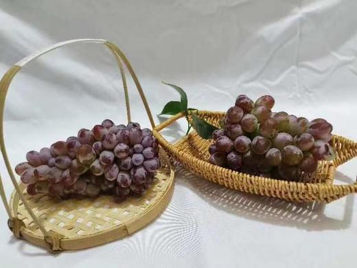 XZG-茉莉香葡萄  入口醇香，纯甜无酸！ 1.5斤+-0.1/份～18元 约2-3串 商品图0