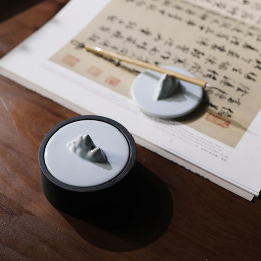 西泠印社观山·青瓷歙砚雁塔器 商品图4