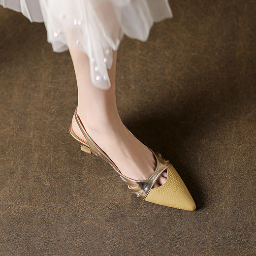 OLD-602拼色高跟鞋2023新款漆皮镂空丁字扣法式尖头罗马包头粗跟凉鞋 商品图2