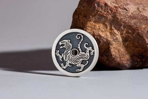 矩德泉坊 纯银手作    四灵挂坠（白虎2.8厘米版）686 商品图5