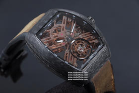 法兰克穆勒 Frank Muller Vanguard V45碳纤维陀飞轮 V2版本 一体镂空陀飞轮机芯和全新研发的高密度NTPT“夜光”碳纤维表壳 整表重量90克 佩戴舒适