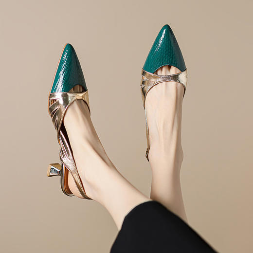 OLD-602拼色高跟鞋2023新款漆皮镂空丁字扣法式尖头罗马包头粗跟凉鞋 商品图3