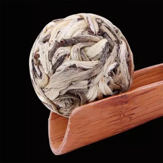 吉顺号2018年春茶丰年瑞雪普洱龙珠生茶约6~7g/粒*10粒（买30粒送盒子） 商品图0