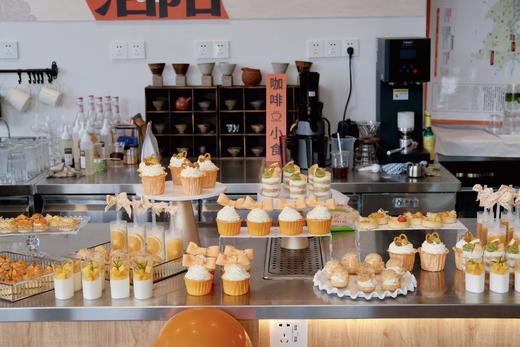 橙白系开业甜品台 商品图0